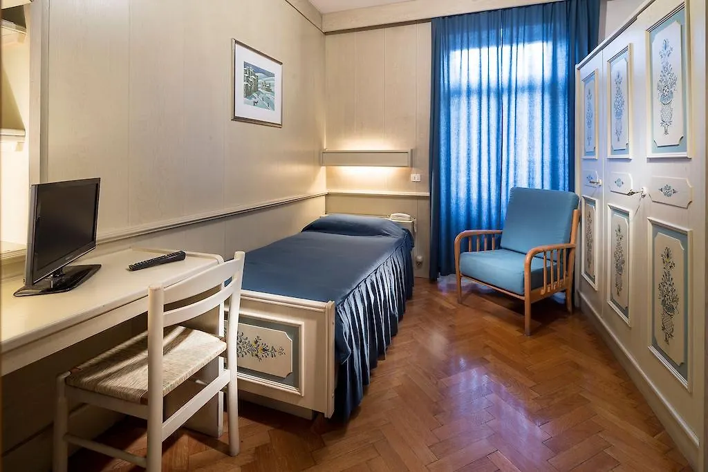 קורטינה ד'אמפזו Hotel Corona