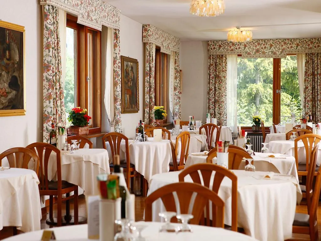 קורטינה ד'אמפזו Hotel Corona